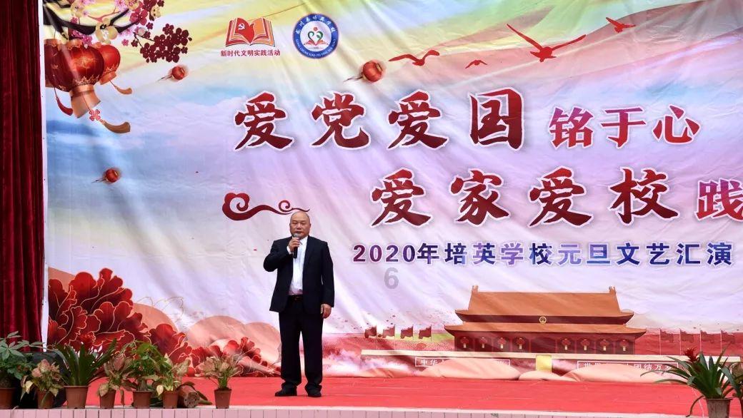女朋友太小气了该不该分手呢？游戏画面