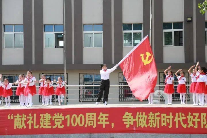 官媒不再沉默，说出了日韩的阴谋，吴京的言论被推上风口，发生了什么？游戏画面